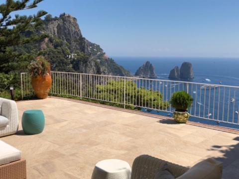 La Grande Bellezza Villa Capri Luaran gambar