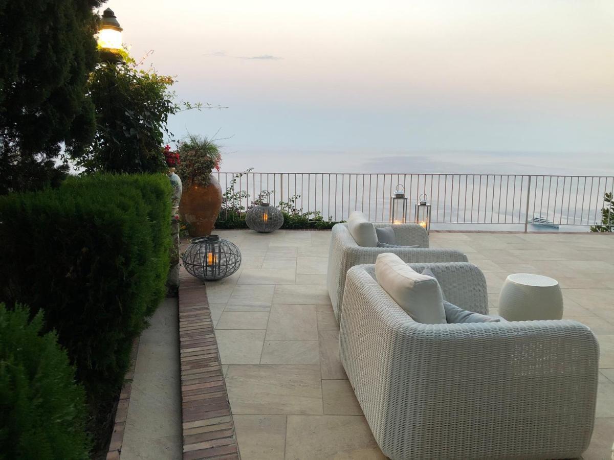 La Grande Bellezza Villa Capri Luaran gambar